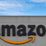 Amazon pode dispensar até 30 mil colaboradores de vários setores, afirma agência.