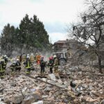 Ataque noturno russo causa pelo menos 5 mortes na Ucrânia