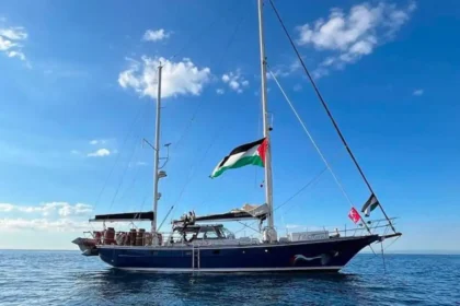 Ativistas afirmam que Israel interceptou flotilha de ajuda destinada à região de Gaza