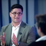 Atuação destacada do fundador nas redes sociais pode diminuir gastos, afirma CEO