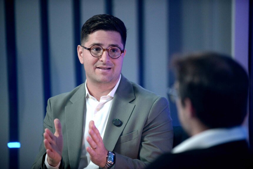 Atuação destacada do fundador nas redes sociais pode diminuir gastos, afirma CEO