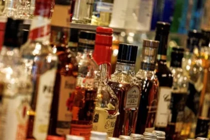 Estabelecimentos em SP registram redução de 80% nas vendas de destilados, mas fluxo de clientes permanece constante