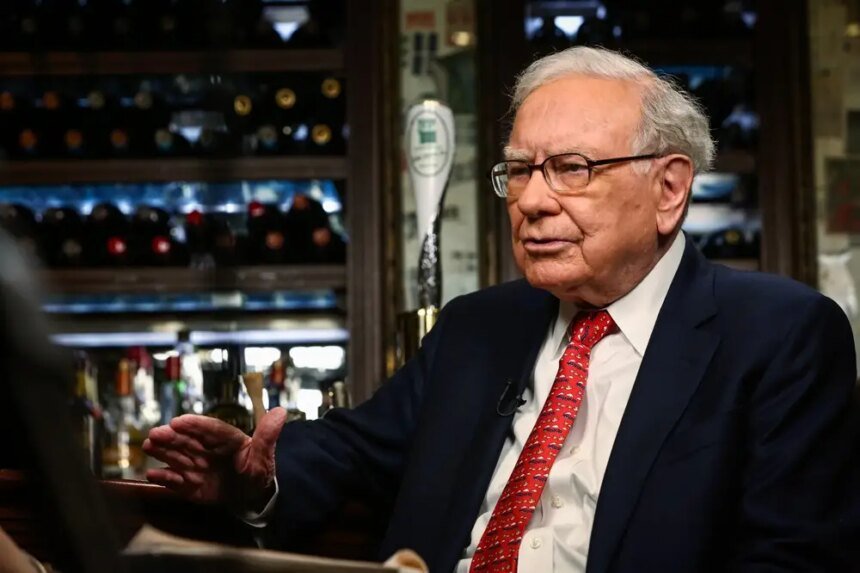 Berkshire Hathaway separa as funções de CEO e presidente e planeja sucessão de Buffett.