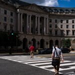 Casa Branca começa demissões em massa de funcionários durante o “shutdown” nos EUA