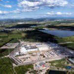 Centros de dados para IA consomem grandes quantidades de água e energia globalmente, gerando apreensão