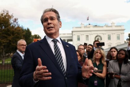 Chefe do Tesouro dos EUA diz que acordo com China pode ser assinado na próxima semana