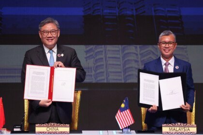 China e Asean atualizam pacto de livre comércio em resposta às tarifas dos EUA