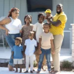 Com seis filhos e sem moradia, ele se reinventou após perder o emprego e alcança faturamento de seis dígitos.