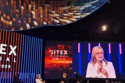 Comissária da UE afirma que a região não possui somente uma abordagem regulatória para a tecnologia