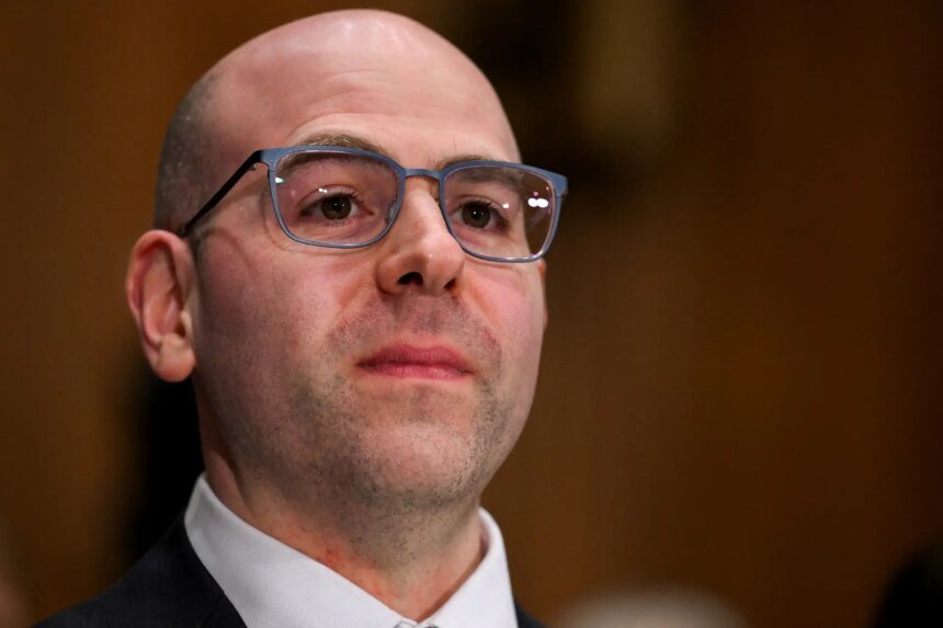 Corte de juros deve ser de 0,50 p.p., mas provavelmente será de 0,25, diz Miran