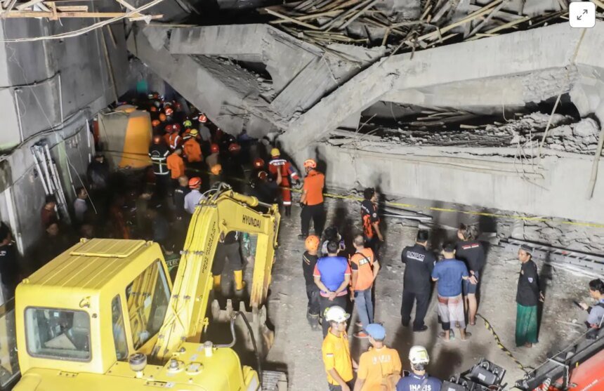 Escola desaba na Indonésia, 59 desaparecidos; buscas não encontram sinais de vida