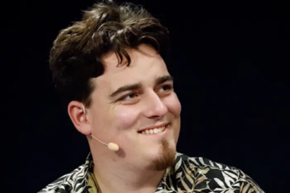 Estados Unidos autorizam fundação de banco financiado por bilionários associados a Trump