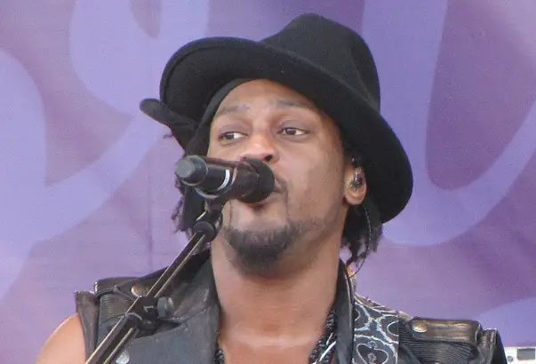Falece D’Angelo, ícone do R&B e pioneiro do “neo-soul”, aos 51 anos