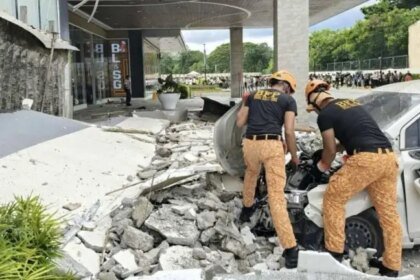 Forte terremoto de magnitude 7,4 sacode Filipinas; alertas de tsunami são cancelados