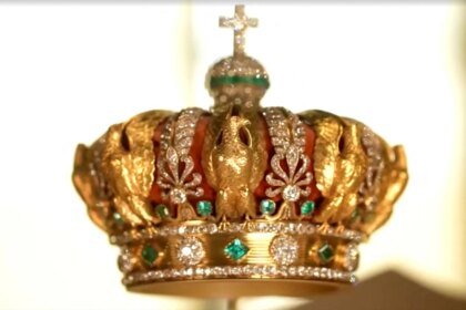 Louvre transfere joias para Banco da França após roubo, informa rádio