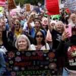 Manifestações “No Kings” contra Trump reúnem grandes multidões nos EUA