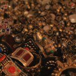 Mergulhadores descobrem moedas no valor de R$ 5 milhões em navio naufragado há 300 anos