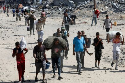 Moradores de Gaza retornam às suas casas com a manutenção do cessar-fogo entre Israel e Hamas