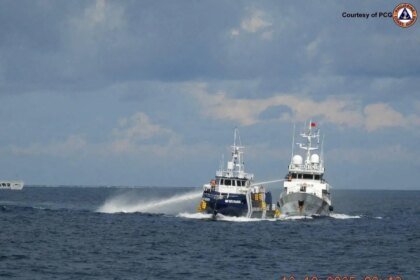 Navio da Guarda Costeira da China colide e danifica embarcação filipina