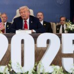 No Egito, Trump anuncia “acordo abrangente” e assegura recursos para nova etapa em Gaza