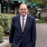 Nos EUA, Kevin Hassett atribui à gestão Biden os temores sobre crédito bancário