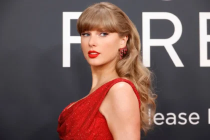 O guia da bilionária Taylor Swift para transformar trajetórias e converter visitantes em clientes