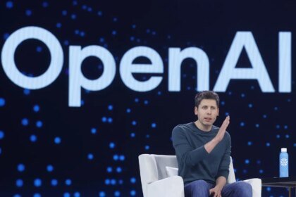 OpenAI convoca banqueiros para capacitar IA em modelos financeiros e automatizar processos