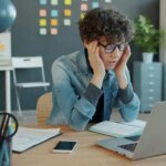 Organizações demonstram maior preocupação com saúde mental, mas implementar ações continua sendo um desafio