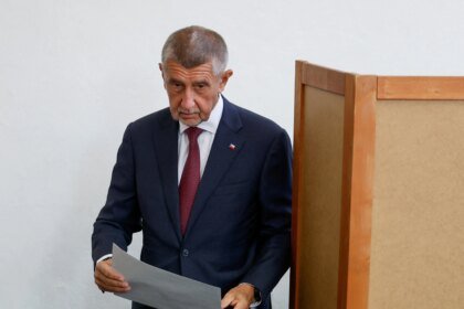 Populista Babis vence eleições na Tchéquia e anuncia busca por apoio da extrema direita