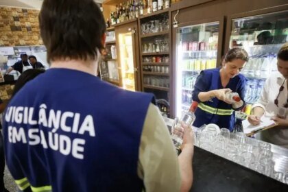 Queda nas vendas de bares e restaurantes em setembro é causada pela crise do metanol; confira os dados