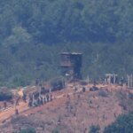 Soldado norte-coreano deserta para o Sul através da fronteira terrestre fortemente vigiada