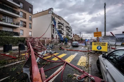 Tornado de ‘intensidade rara’ no norte de Paris deixa um morto e nove feridos
