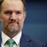 Trump pode aplicar tarifas de 100% à China, dependendo de ações sobre terras raras