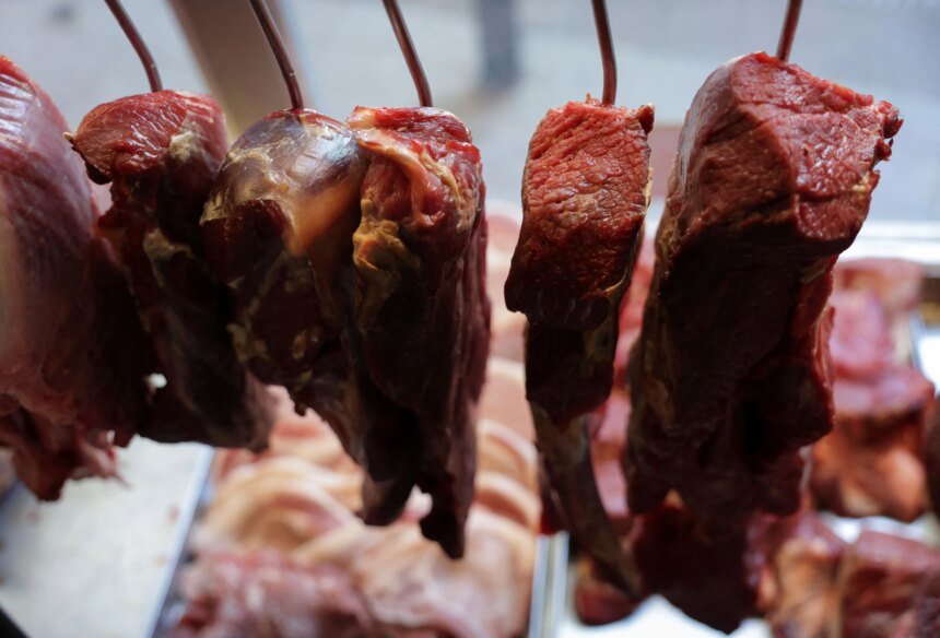 Trump quadruplica a cota tarifária de carne bovina argentina para 80 mil toneladas