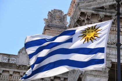 Uruguai aprova lei de eutanásia com ampla maioria no Senado