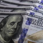 Dólar Dispara e Atinge R$ 5,35 Com Medida Provisória no Radar