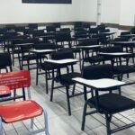 Feminicídio: Jubs expõe cadeiras vazias em campanha impactante