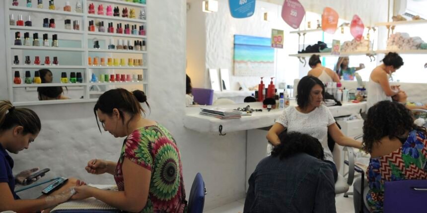 Anvisa Veta Substâncias Perigosas em Produtos para Unhas em Gel