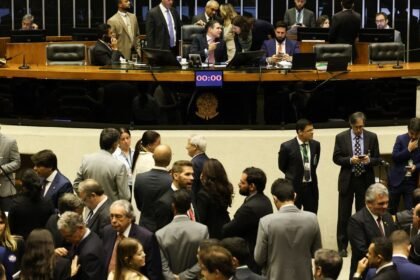 Câmara Aprova Aumento Gradual da Licença-Paternidade Até 20 Dias