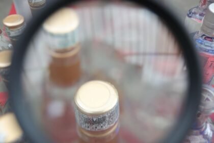 Brasil chega a 16 mortes confirmadas por intoxicação com metanol