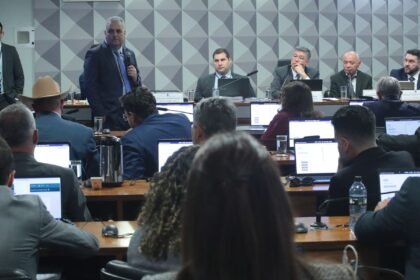 CPMI do INSS: Presidente de Confederação Nega Irregularidades e Ligações com Desvios
