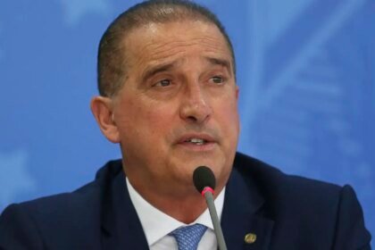 Ex-ministro cita fraudes no INSS desde 2010 em depoimento na CPMI