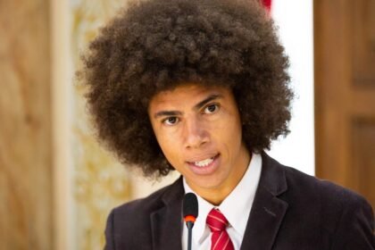 Deputado do Paraná se envolve em briga de rua e alega ter sofrido racismo