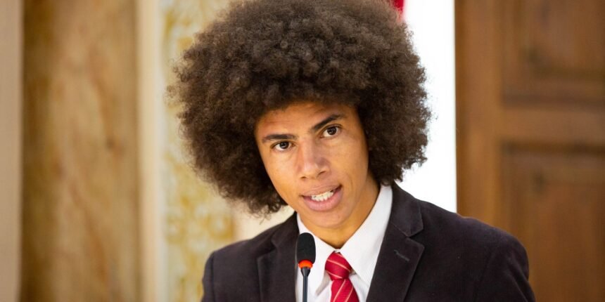 Deputado do Paraná se envolve em briga de rua e alega ter sofrido racismo